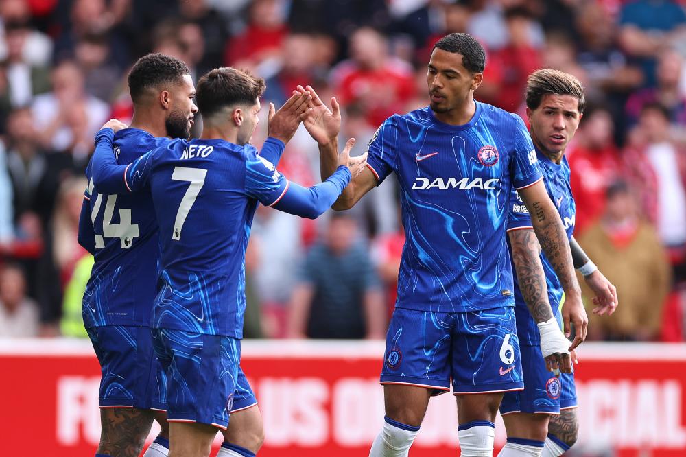 西媒：拉菲尼亚成巴萨非卖品，本赛季欲率队夺欧冠+世界杯